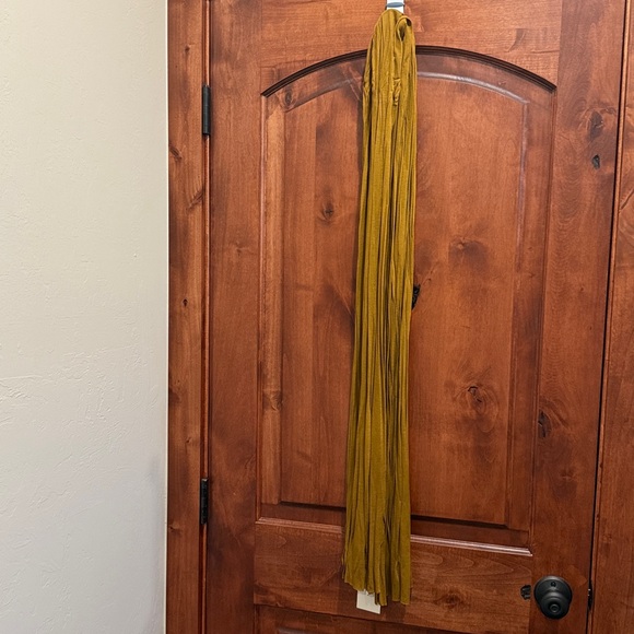 Black and Gold Striped Dress with Scarf - Picture 8 of 10